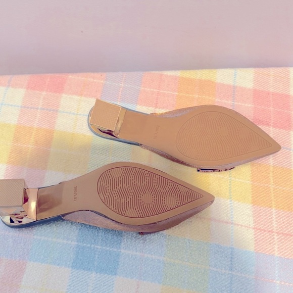 Women's Gold and Lavendar Bow Mules - Picture 3 of 7